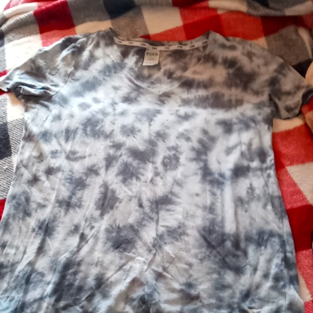 Pink blue and white tie dye medium t-shirt